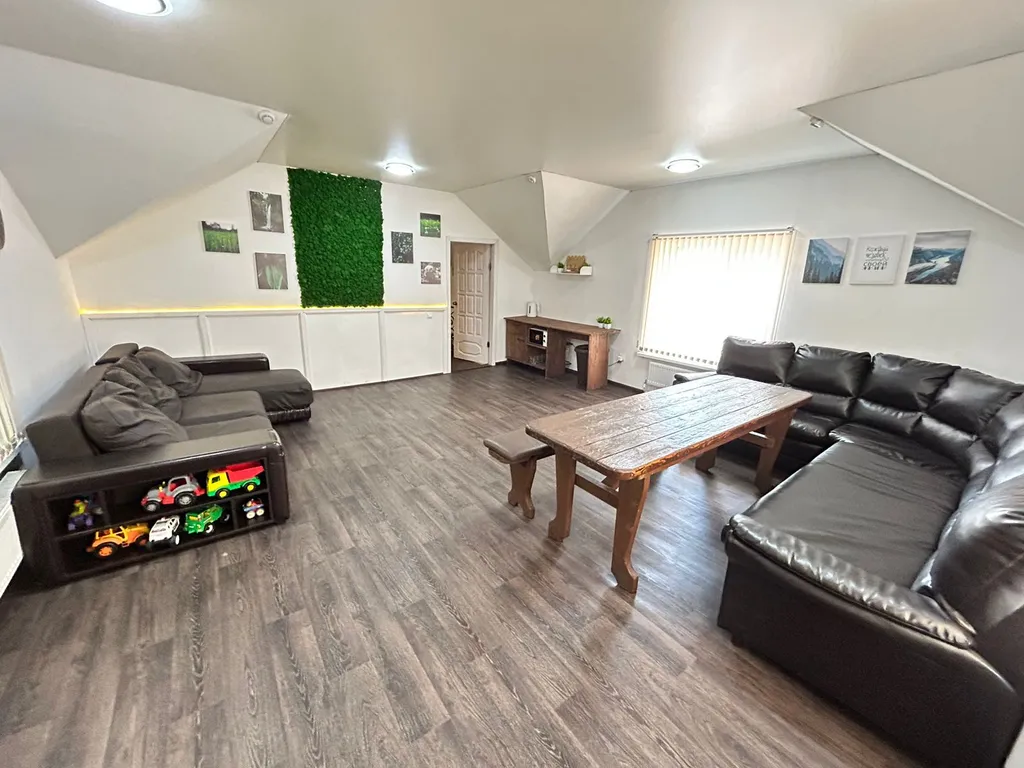 Коттедж с бассейном и финской сауной в центре Ижевска