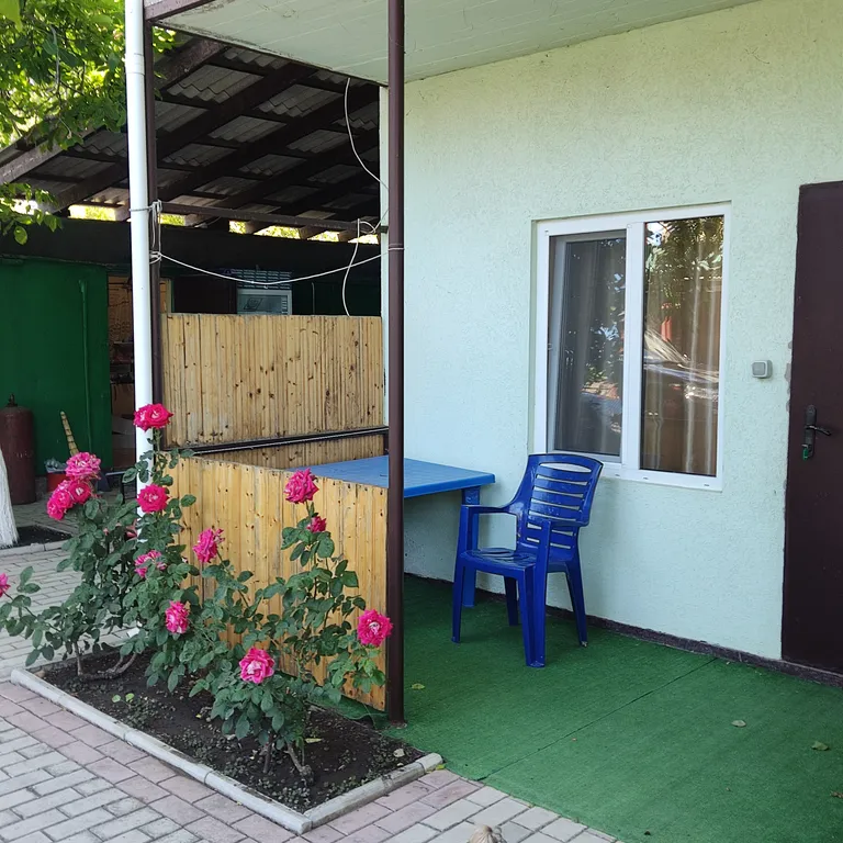 Уютная дача у моря