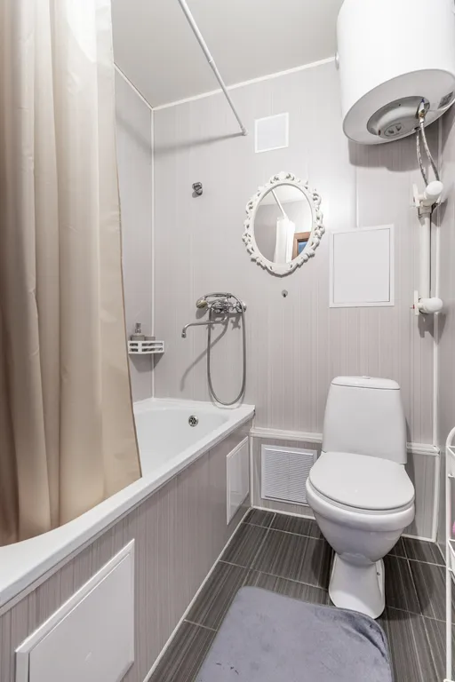 Уютная светлая студия с видом на набережную