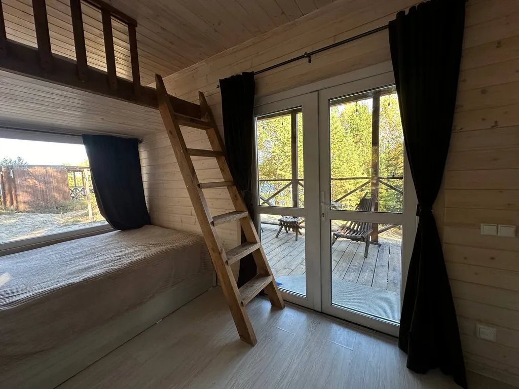 Уютный дом с видом на озеро