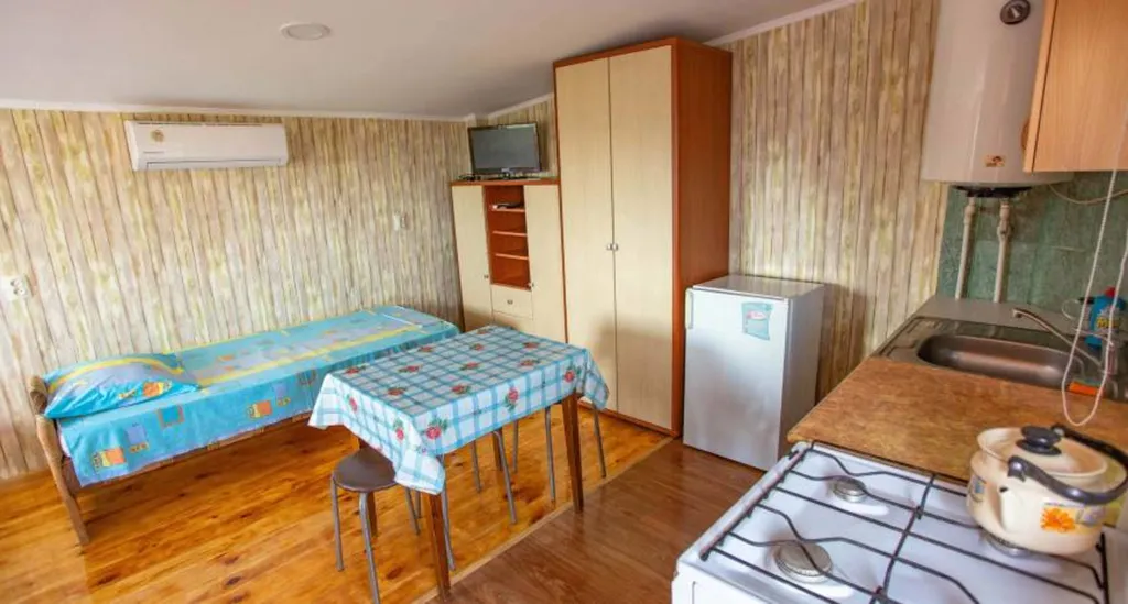 Коттедж 1-комнатный Дом — Геленджик