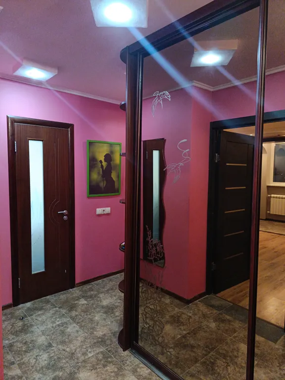 Уютная двушка рядом с центром и со станцией