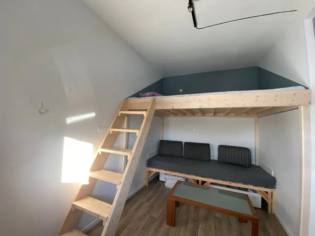 Предлагается уютная студия в центре старого города