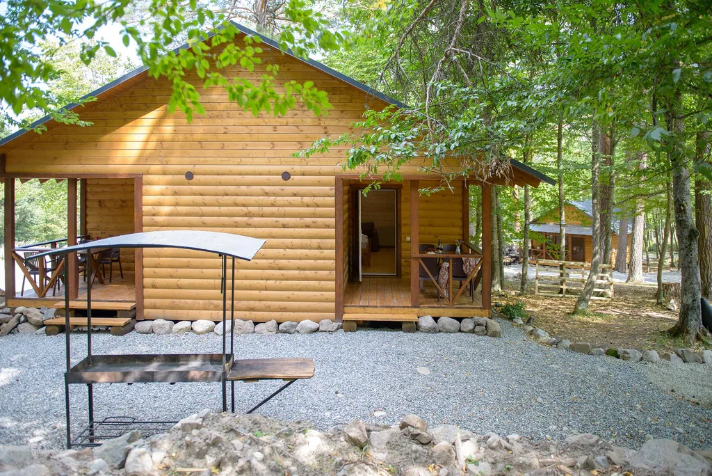 Дача МиСо в сосновом лесу Теберды Шале №4 (студия)