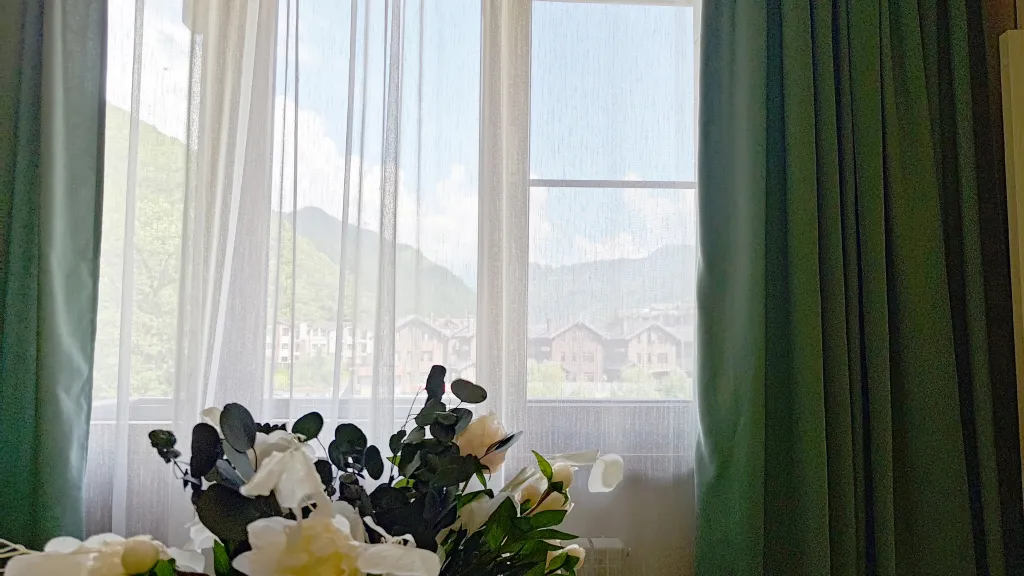 Новый апартамент с балконом и волшебной панорамой гор. Живите в сказке