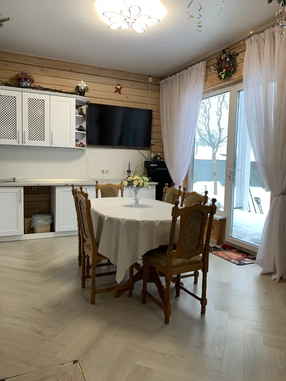 Уютный, теплый дом в живописном месте, дсонт Бердь