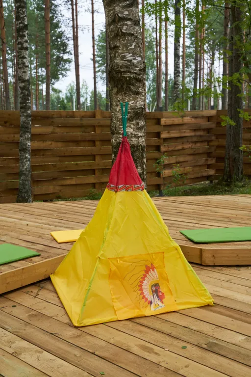 Уютный глэмпинг Типи-трип в лесу с баней, купелью и очагом
