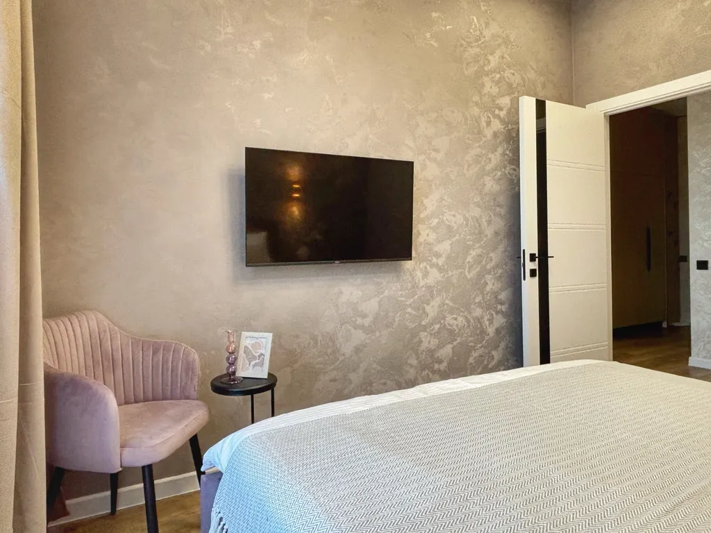 Дизайнерская евродвушка в центре города в топовом ЖК Лесопарковый