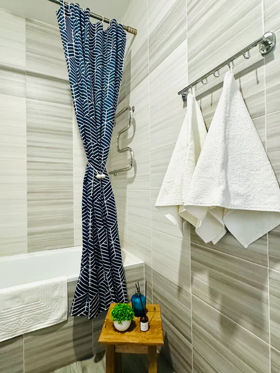 Студия для троих