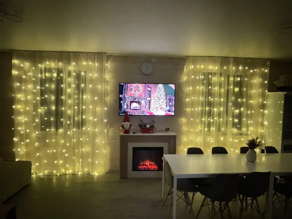 Коттедж Уютный просторный дом у лесного озера — Ларионово