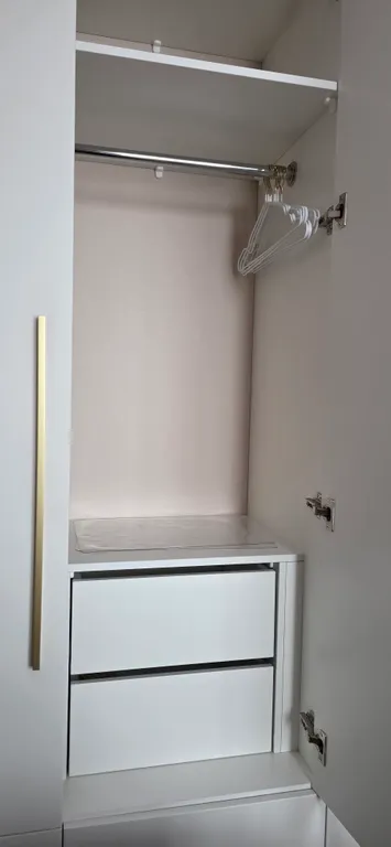 Новая, красивая, солнечная квартира с дизайнерским ремонтом.