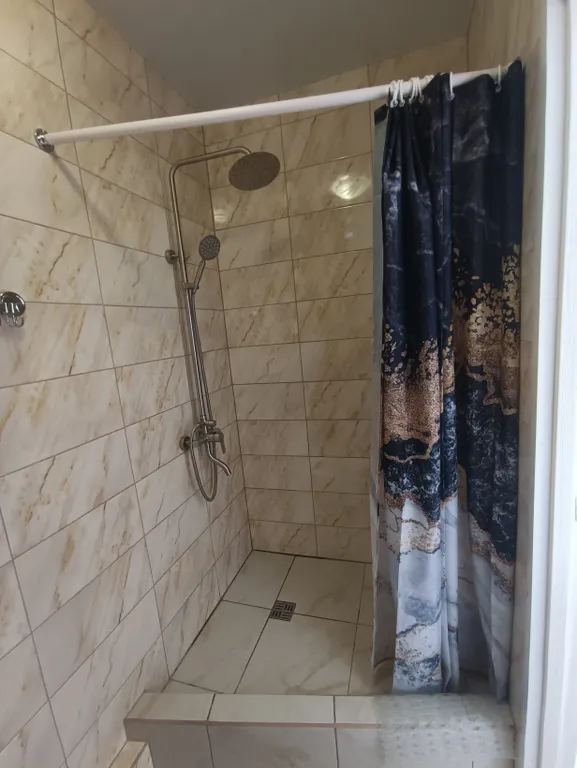 Уютная студия с кухней и видом на море.