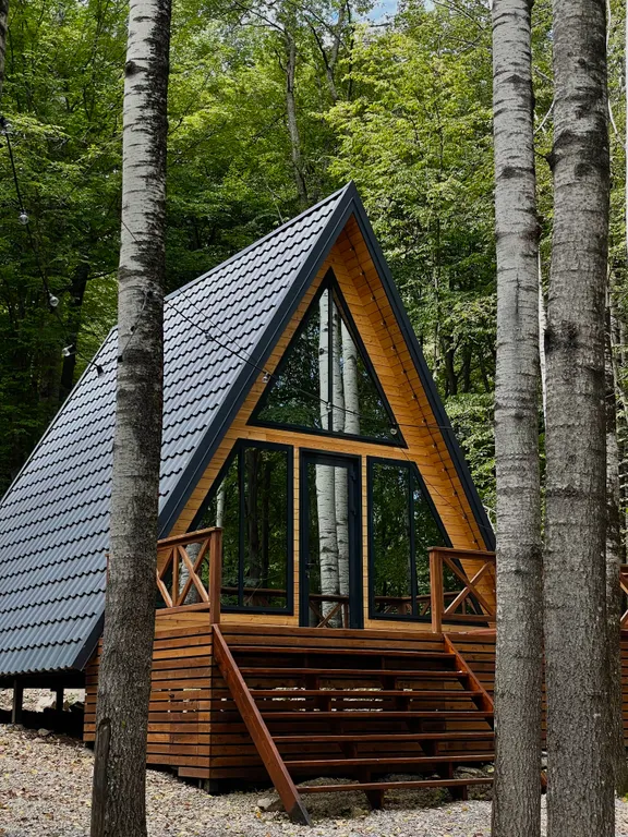 Коттедж а-фрейм атмосфера