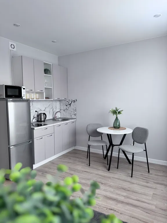 Квартира Стильная студия на высоком этаже ЖК Преображенский — Тюмень