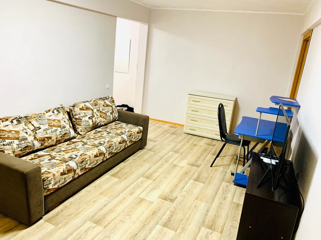 Просторная квартира, 3 спальных места. рядом с ТРЦ Каскад и Олимп — аренда посуточно в Воркута