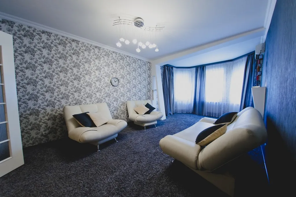 3-комнатная квартира в центре (рядом с ОГУ)