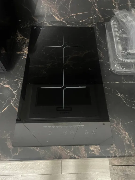 Апартаменты с бассейном недалеко от моря