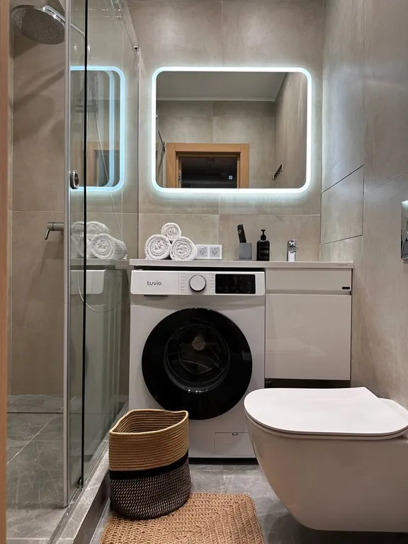 Шикарные апартаменты с дизайнерским ремонтом