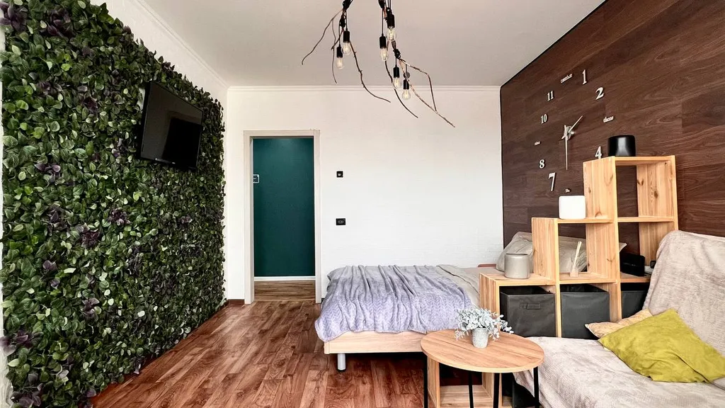 Grеen wood возле залива