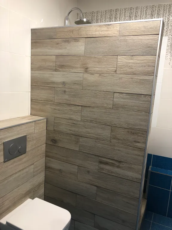 White - Green. Центр.