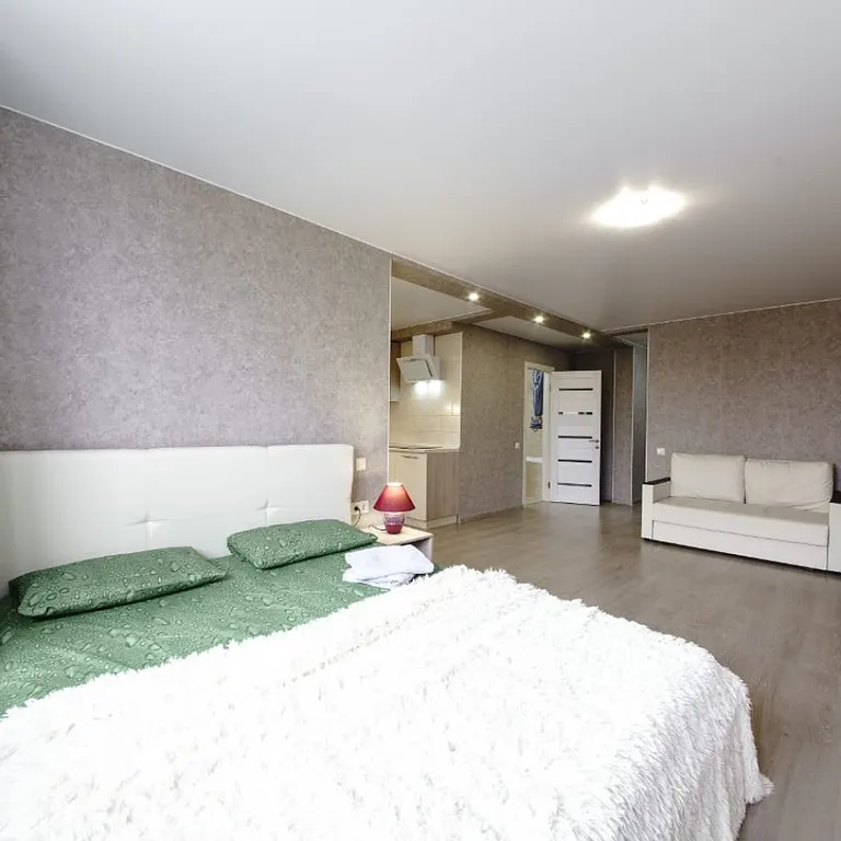 Отличная квартира в центре с новым ремонтом — аренда посуточно в Саратов