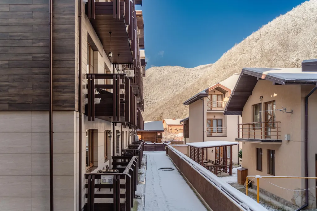 Студия с видом на горы