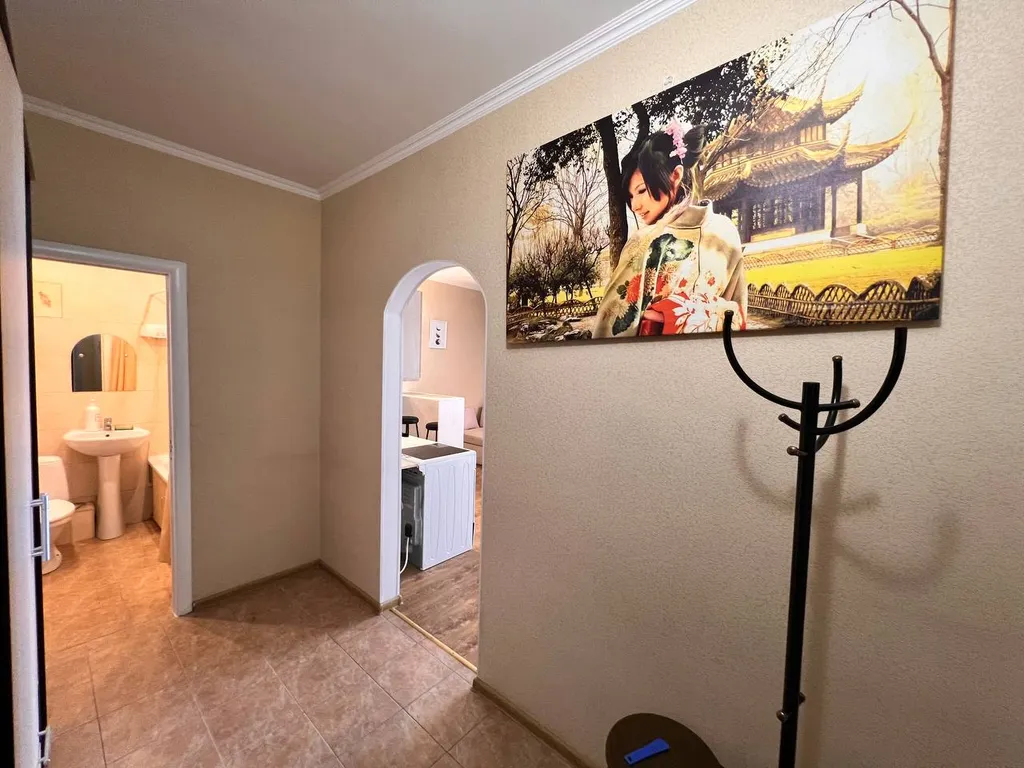 Квартира Уютная светлая студия, центр, ТЦ Вояж, парковка, кафе, аквапарк источник — Тюмень