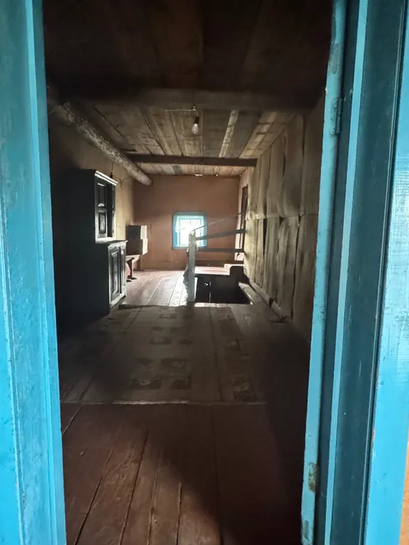 Дом на берегу озера