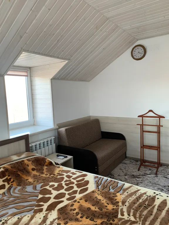 Квартира Трехместный  семейный номер (восточный) с диванчиком — аренда посуточно в Керчь