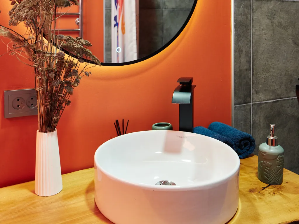 Дом с теплым бассейном, джакузи и потрясающим видом