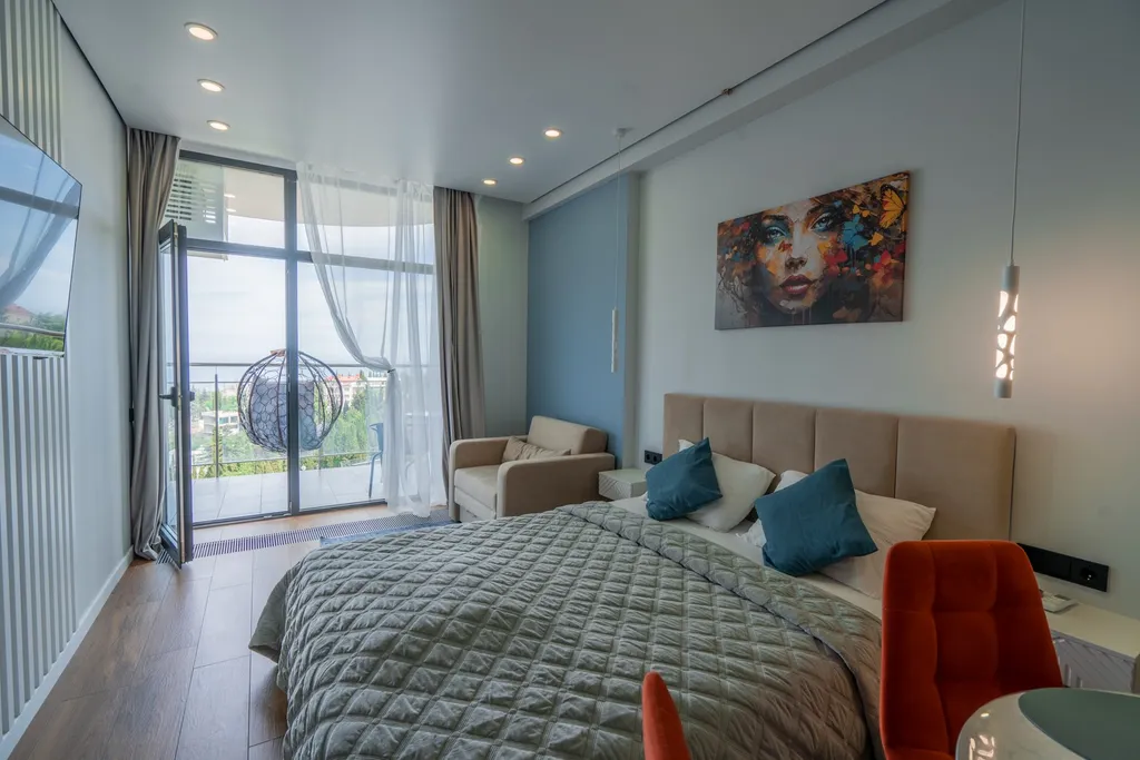 Квартира Дизайнерская студия ls-art-only you вид на море с 4 этажа — аренда посуточно в Алушта