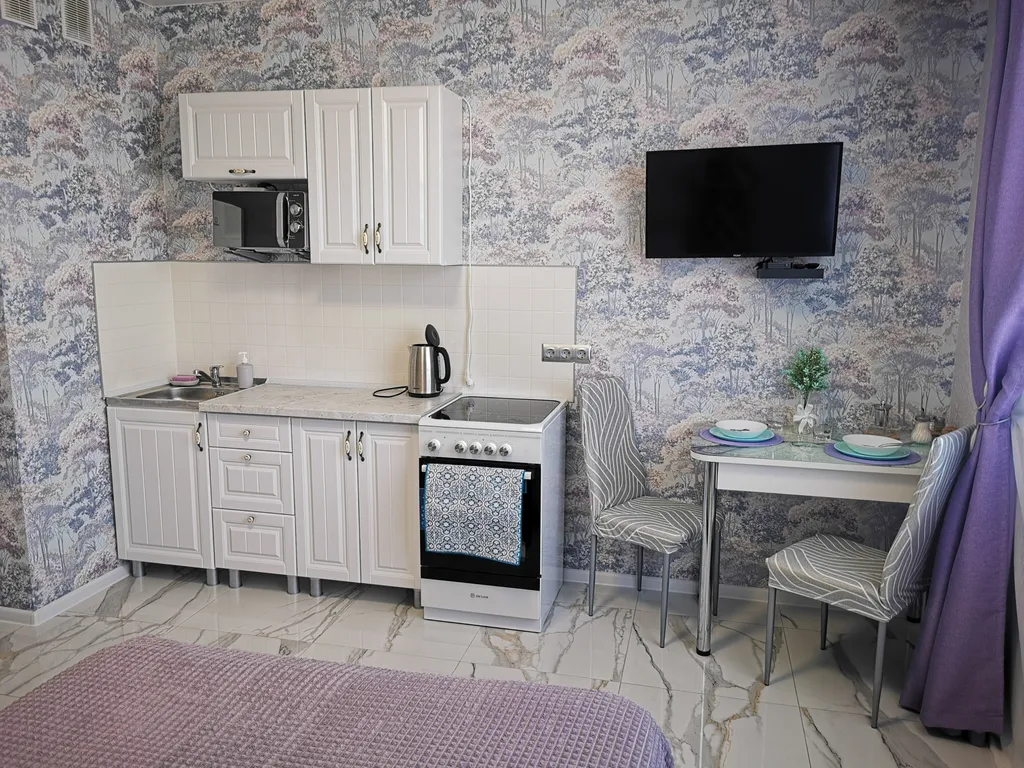 Уютная студия с боковым видом на море