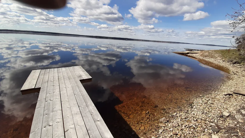 Коттедж Дом на озере Волго со своим пирсом — Ланино