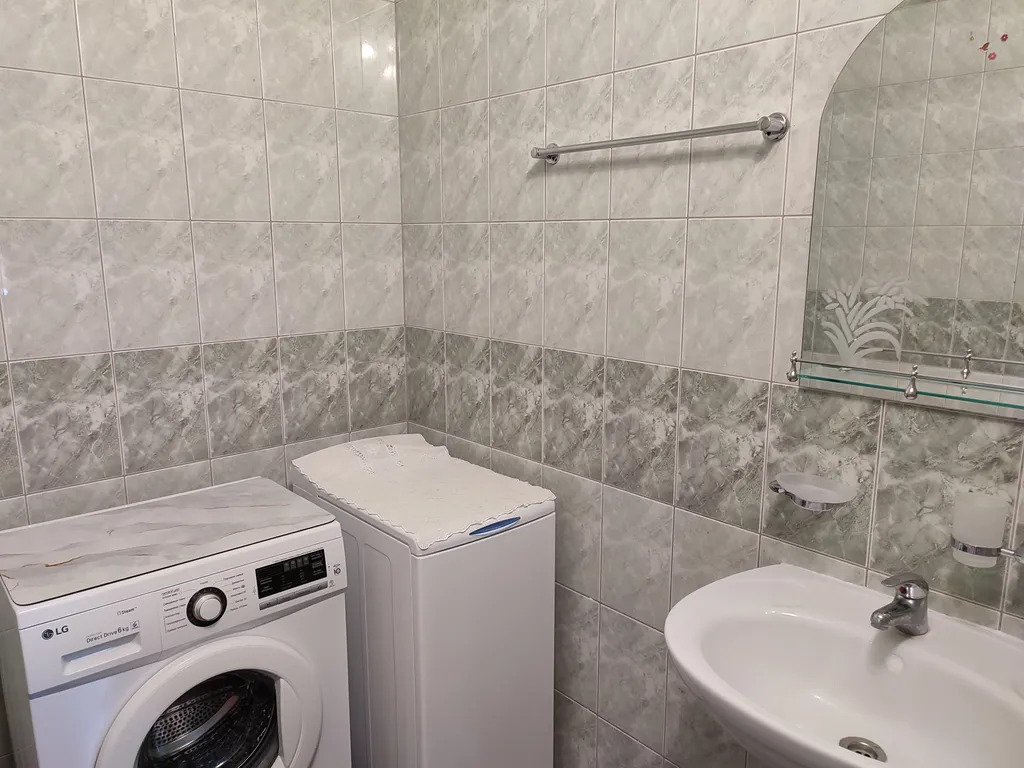 Часть дома с отдельным входом и двором в Мисхоре