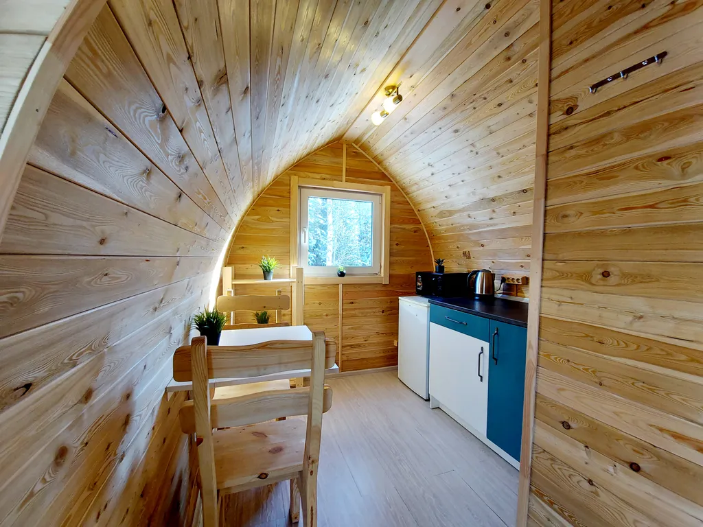 Уютный кемпинг с видом на горы