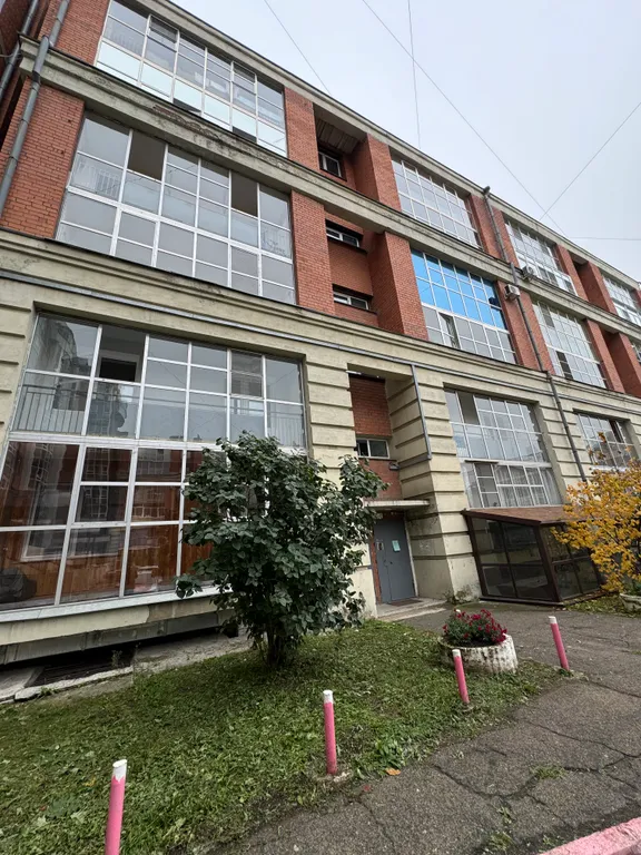 Дизайнерский апартамент у реки Ангара