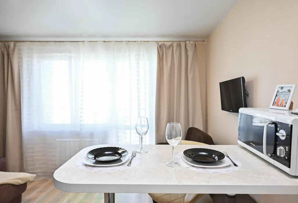 Квартира Квартира Комфортная студия в центре Взлетки с прекрасным видом — Красноярск