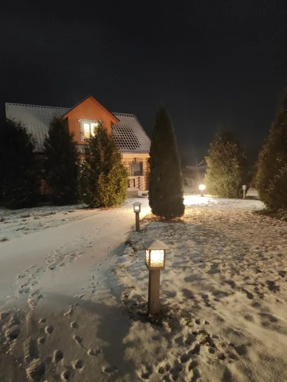 Теплый дом в русской деревне