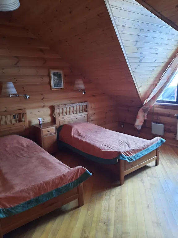 Коттедж с бассейном и сауной