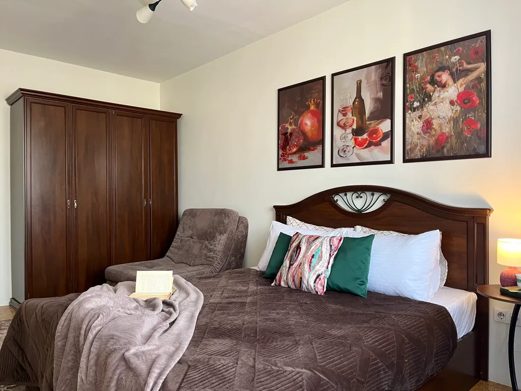 Двухуровневая 3х-комн квартира