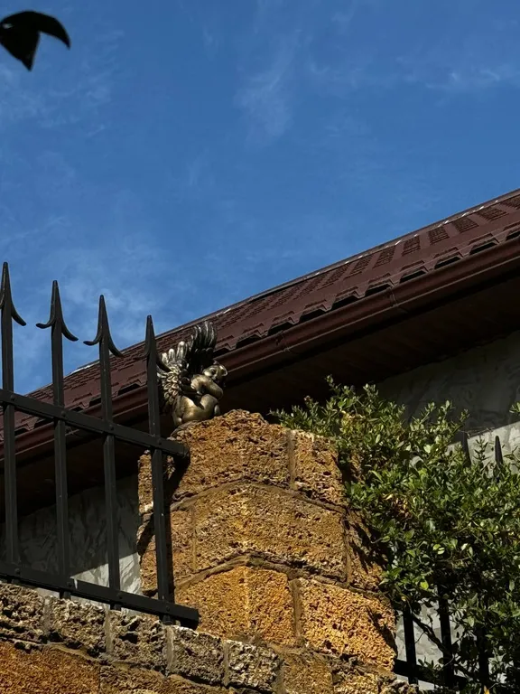 Коттедж Дача на берегу реки в стиле Старый замок — Козет