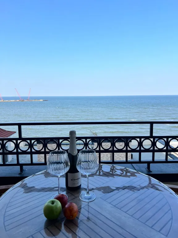 Квартира Премиум люкс с панорамным видом на море на 1 линии — аренда посуточно в Пионерский