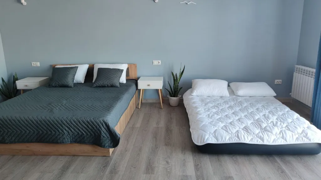 Номер с балконом, видом на реку Волга и гору Арбуга