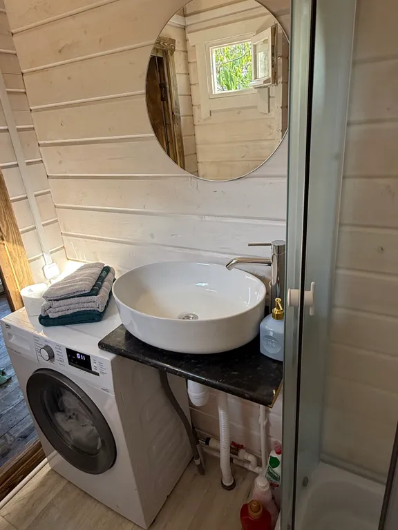 Домик на хуторе у залива