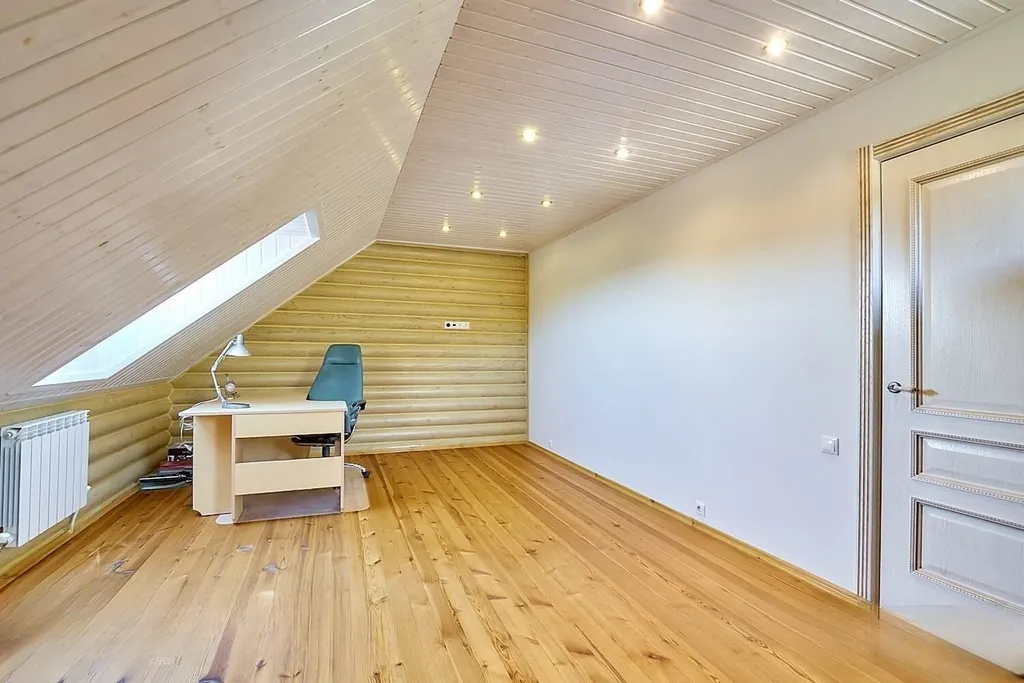 Элитный коттедж с бассейном и спа на берегу озера в живописном месте