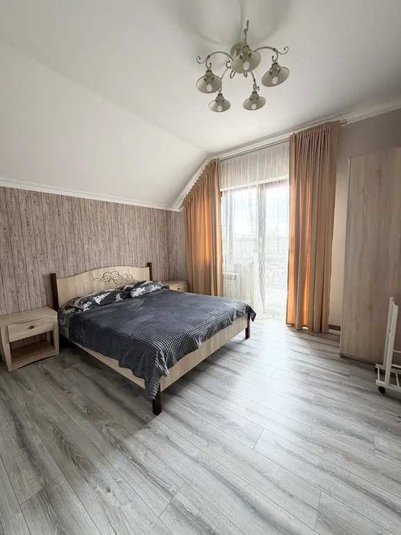 Просторный уютный коттедж с сауной и удобной транспортной развязкой