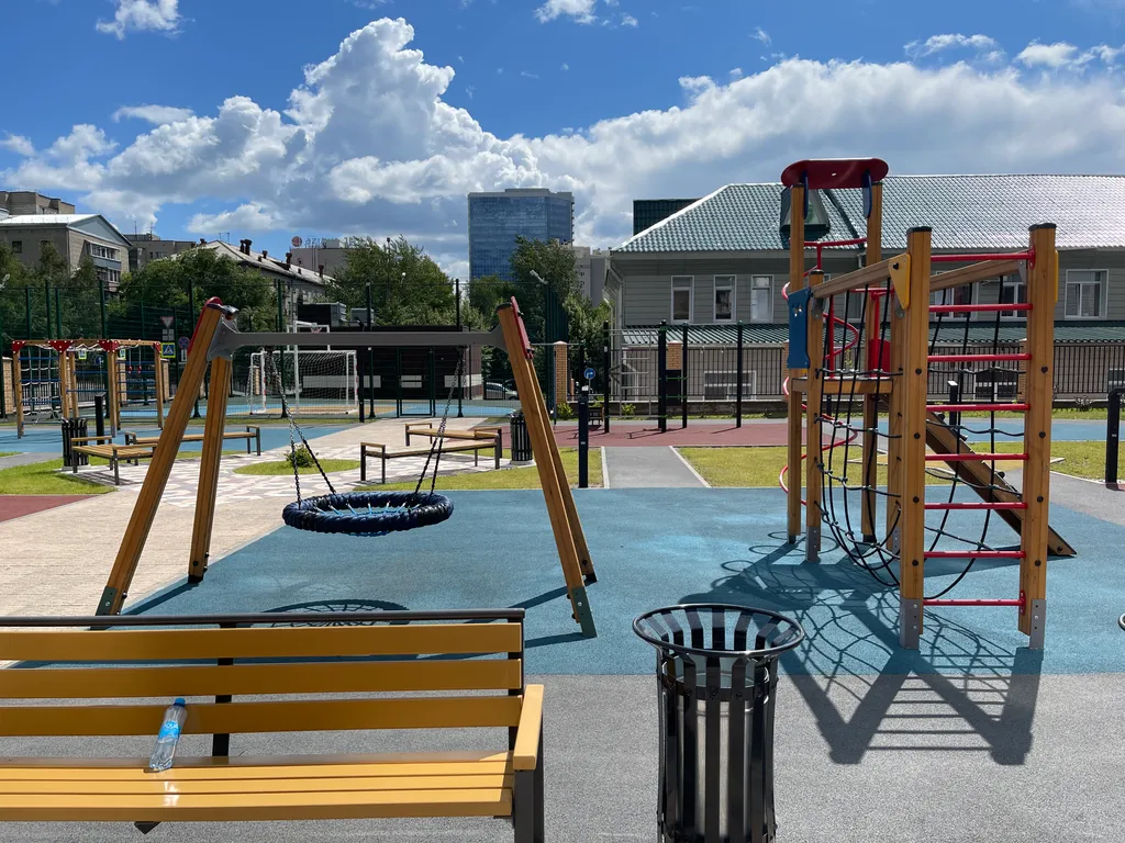 Новая квартира у ЖД вокзала в центре с теплой парковкой