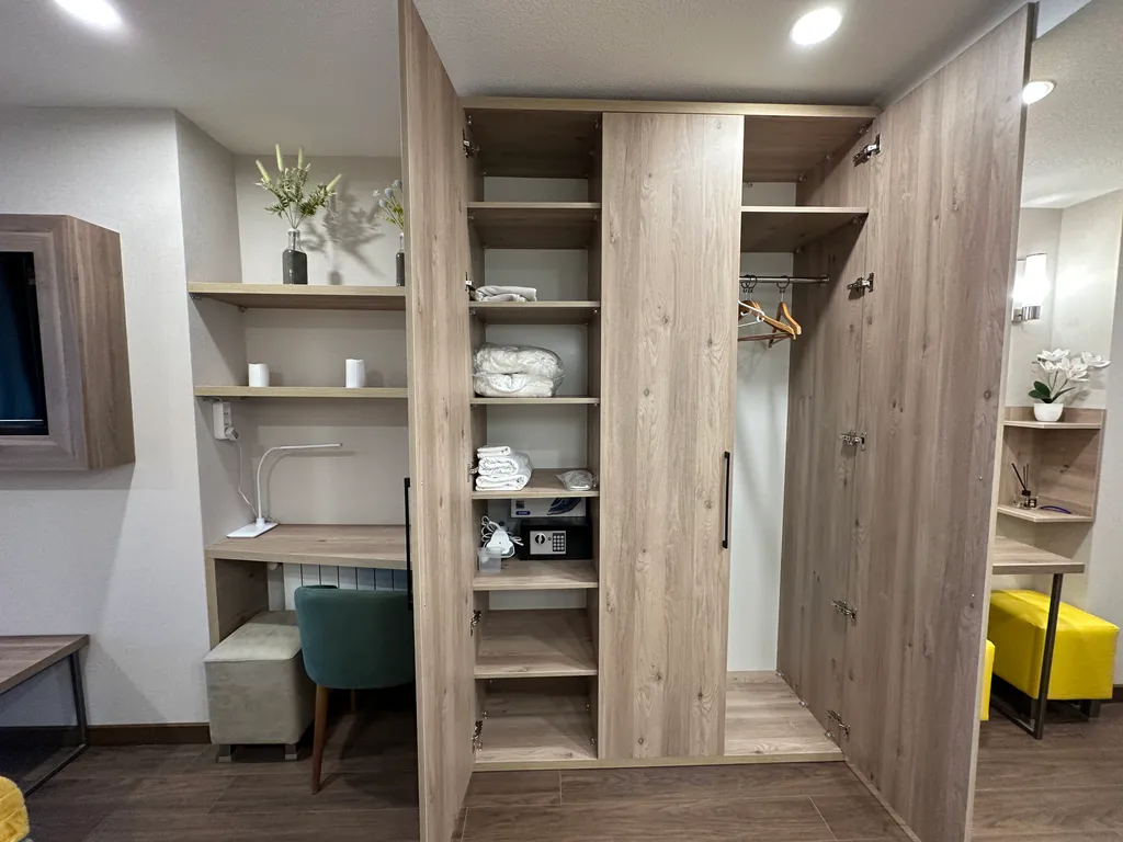 Апартамент с джакузи и большой верандой у моря