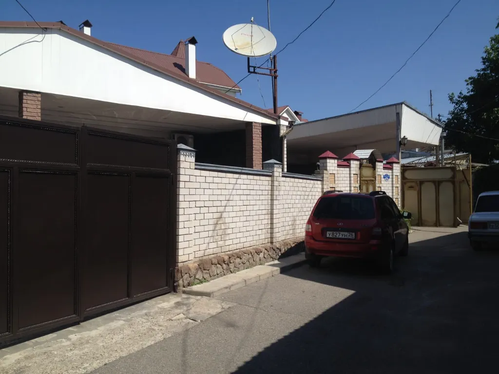 Коттедж Семейный домик в центре города — Ессентуки