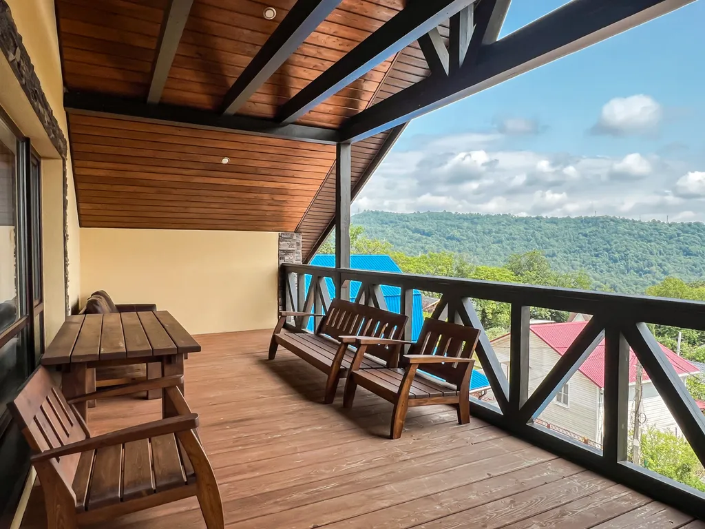 Уютный деревенский дом в стиле шале